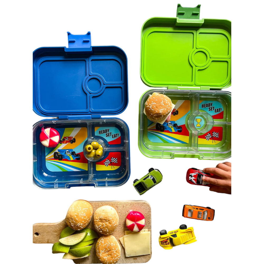 Yumbox Bento – Panino –  Monte Carlo Bleu avec plateau voiture de course (4 compartiments)    - Yumbox - Boîte à repas -  - La Guilde Culinaire