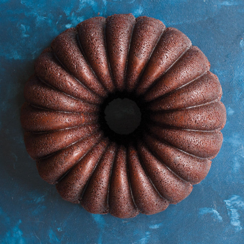 Moule à gâteau Bundt Elegant Gold    - Nordic Ware - Moule à gâteaux -  - La Guilde Culinaire