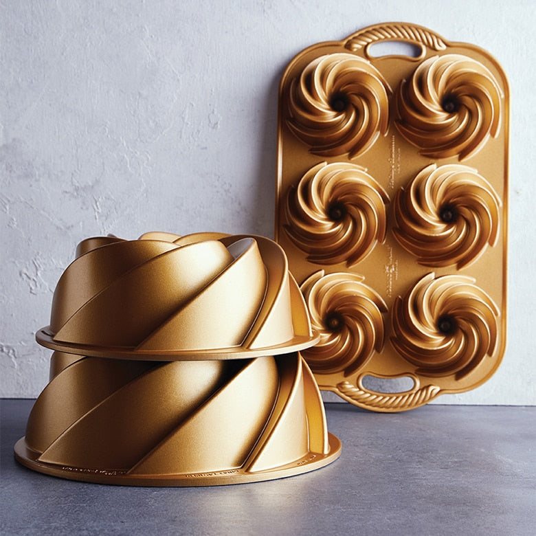 Petit moule à gâteau Bundt Heritage Gold    - Nordic Ware - Moule à gâteaux -  - La Guilde Culinaire