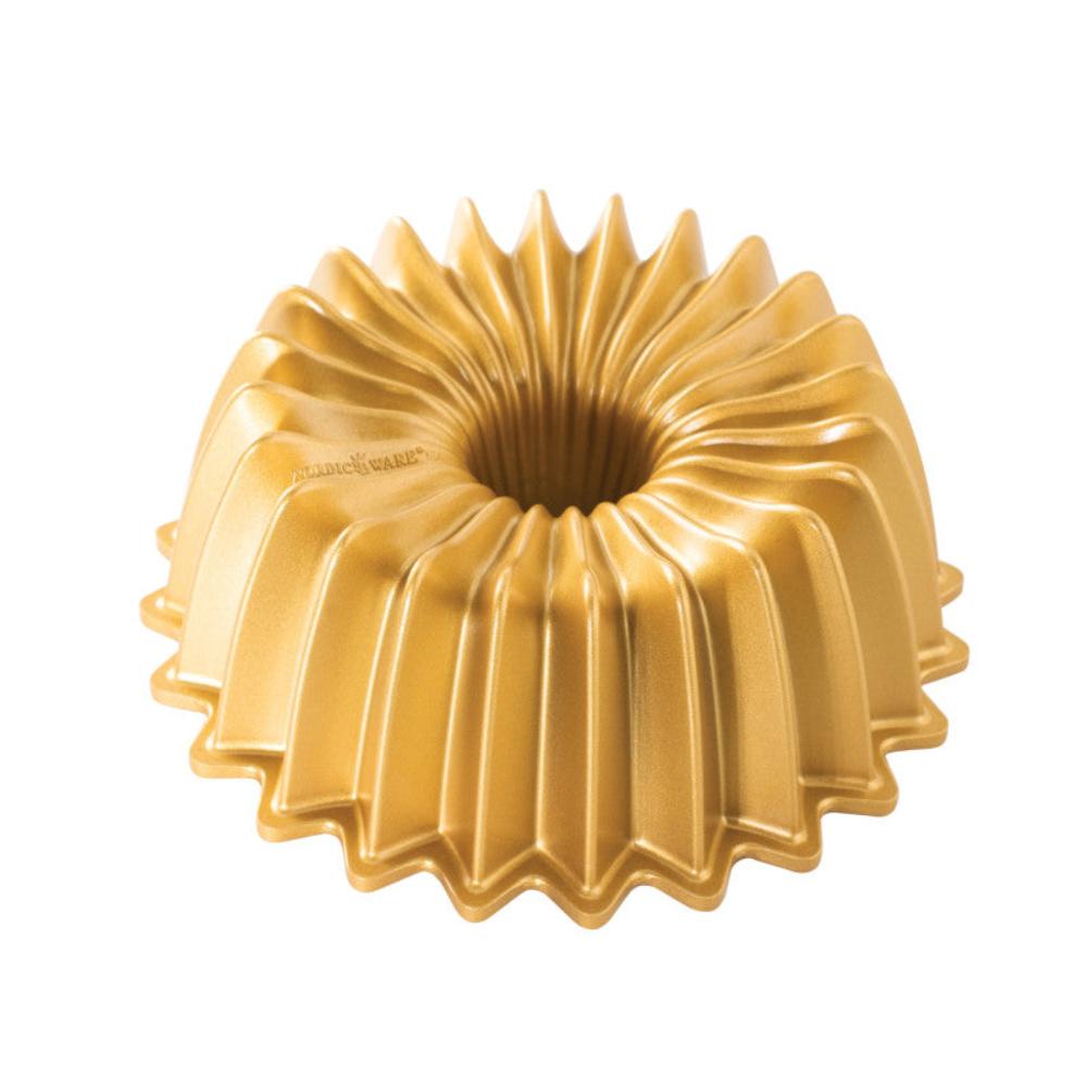 Petit moule à gâteau Bundt Brilliance Gold    - Nordic Ware - Moule à gâteaux -  - La Guilde Culinaire