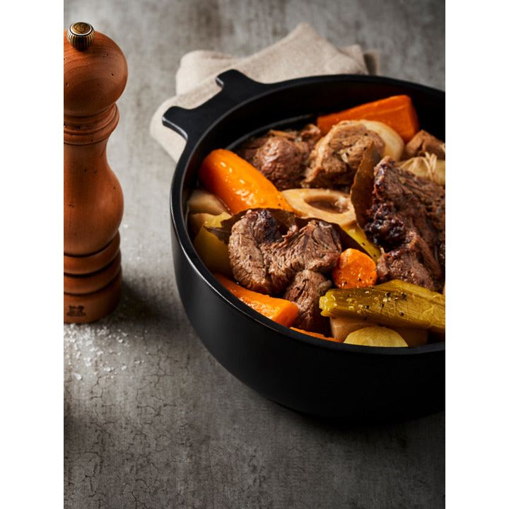 Mijoteuse en céramique avec couvercle Ardoise 3.2L-3.38QT APPOLIA    - Peugeot - Mijoteuse -  - La Guilde Culinaire